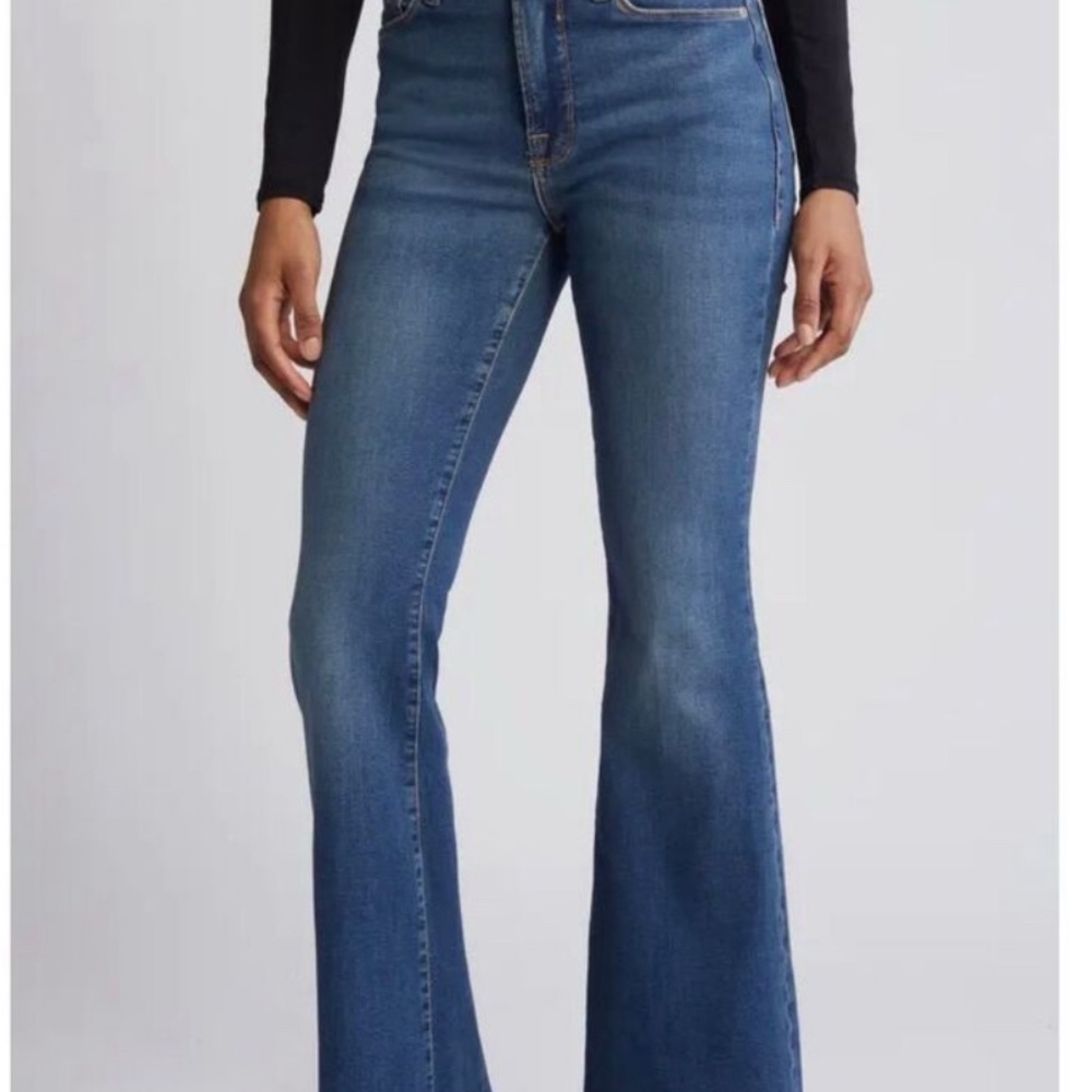 Good American Flare Jeans Medium Blue 8/29